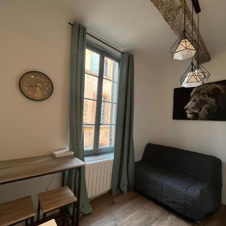Studio En Plein Coeur Du Centre D'Arles Apartment Exterior foto
